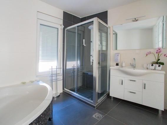 Urban Suites & Apartments Mostar Exterior photo